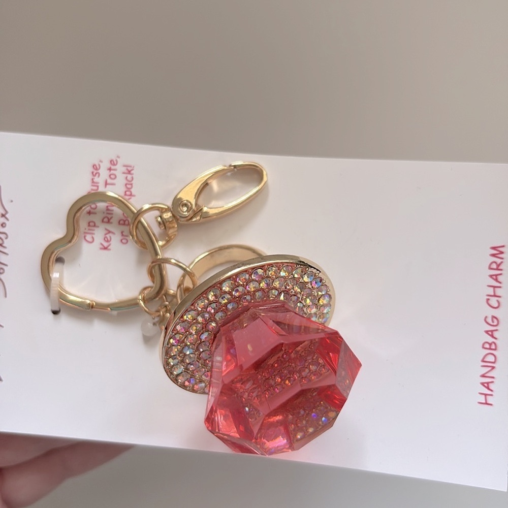 Lot of 2x NWT [Betsey Johnson] Heart Earrings & Ring Pop Keychain/Handbag Charm - Picture 15 of 16